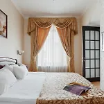Royal Street Hotel 3*