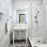 Hotel Royal Street 3*