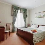 Hotel Royal Street 3*