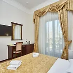 Royal Street Hotel 3*