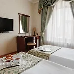 Royal Street Hotel