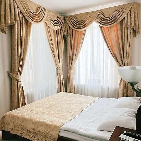 Hotel Royal Street 3*