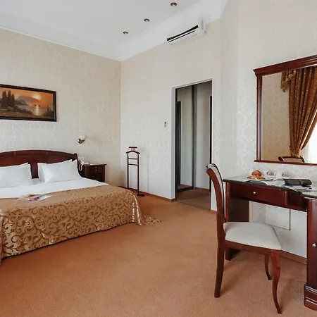 Royal Street Hotel Odessa