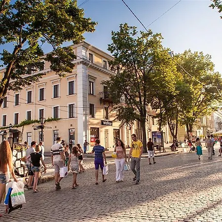 Otel Royal Street 3*