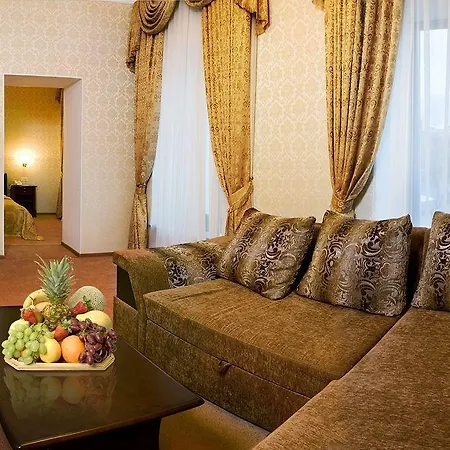 Hotel Royal Street 3*