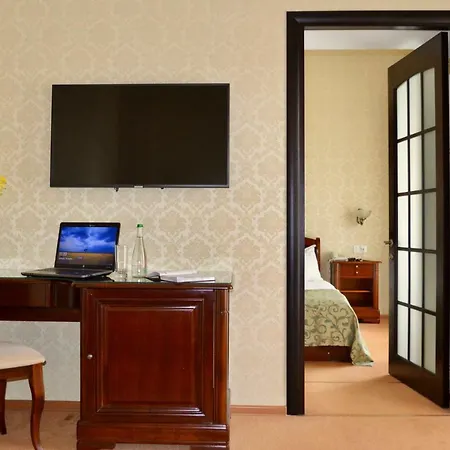 Royal Street Hotel 3*