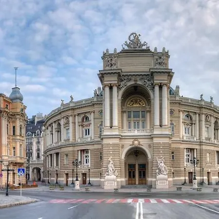 Royal Street Otel Odessa