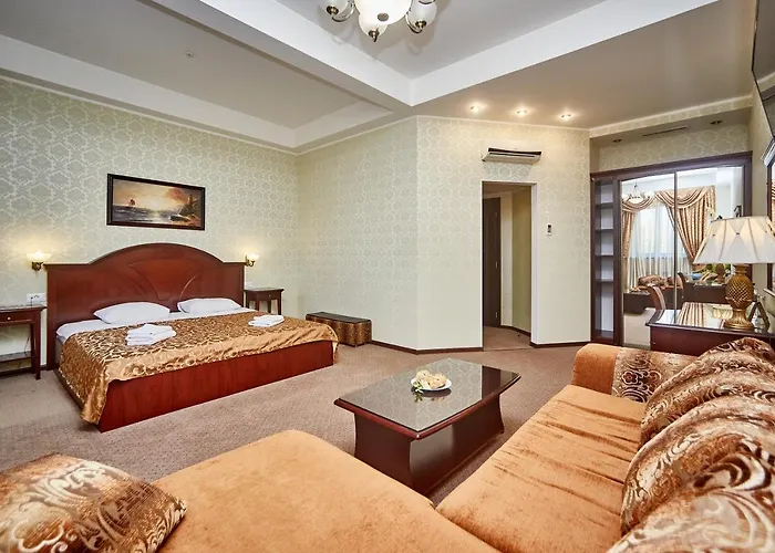 Royal Street Hotel Odessa