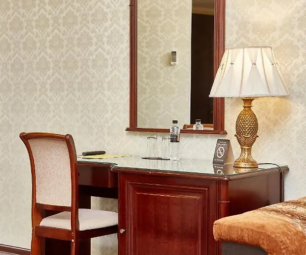 Hotel Royal Street 3*