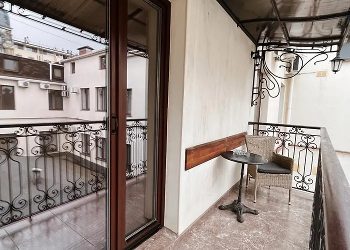 Ξενοδοχείο Royal Street 3*