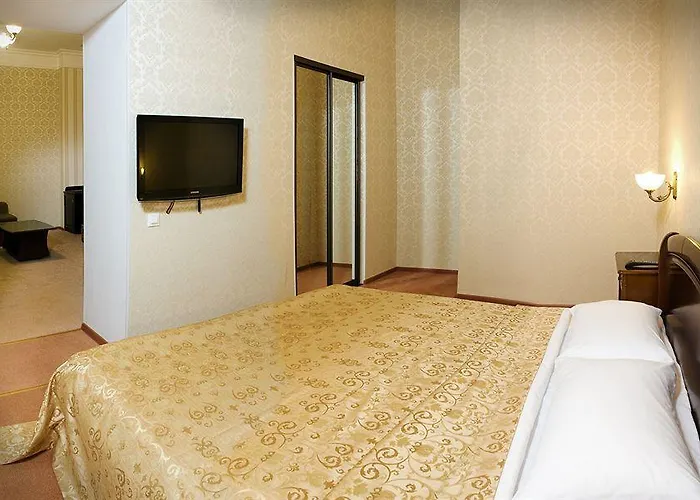 Ξενοδοχείο Royal Street 3*