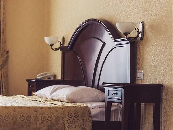 Royal Street Hotel Odessa