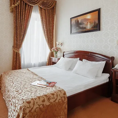 호텔 Royal Street 3*
